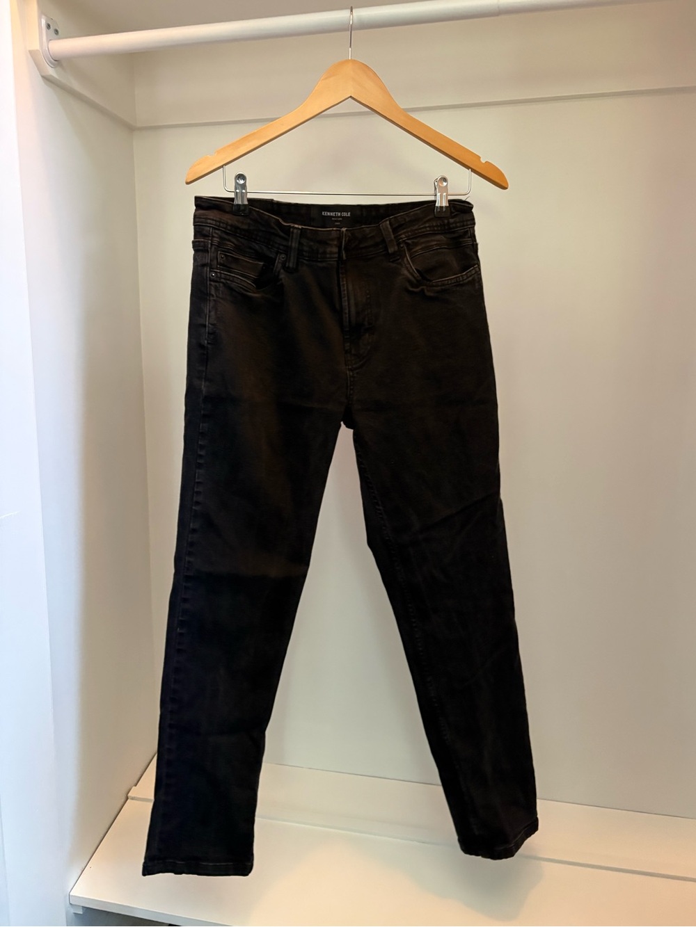 Kenneth Cole Straight Fit Men's Jeans in Black